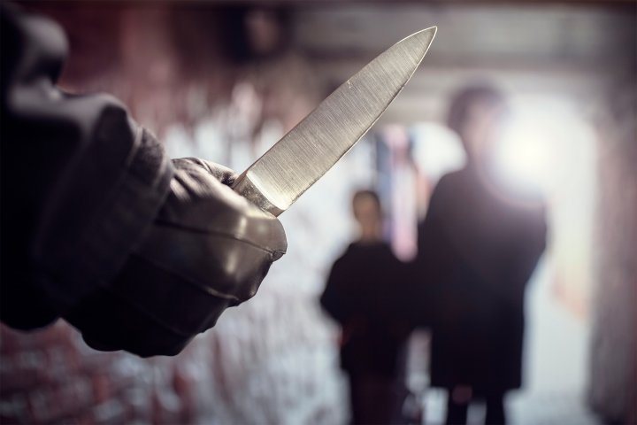 На Борщаговке мужчина ранил девушку за отказ провести домой